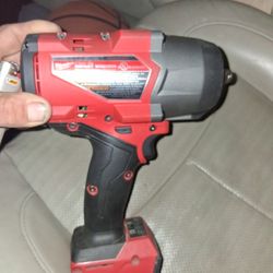 Half inch square ring impact wrench