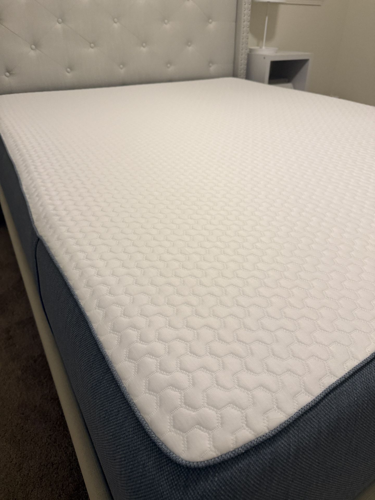 Foam Mattress Like New (Medium To Firm)