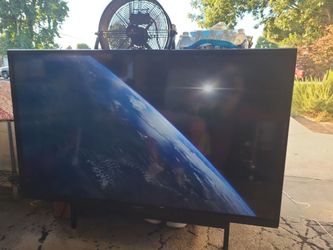 60 inch Sharp Aquos HDTV Priced To Sell. Make Me A Reasonable Offer 