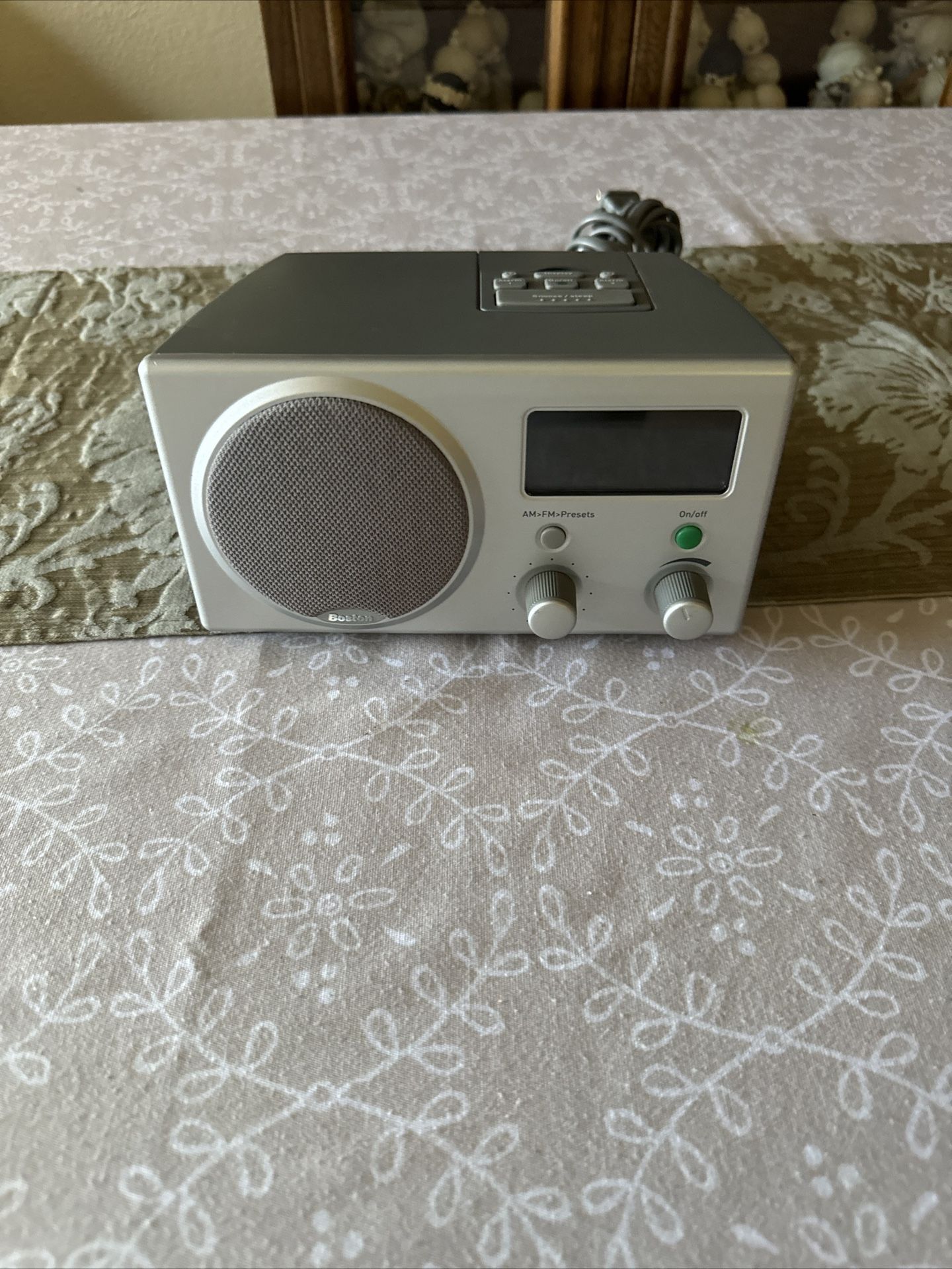 Boston Acoustics Recepter Radio AM FM Dual Alarm Clock Radio