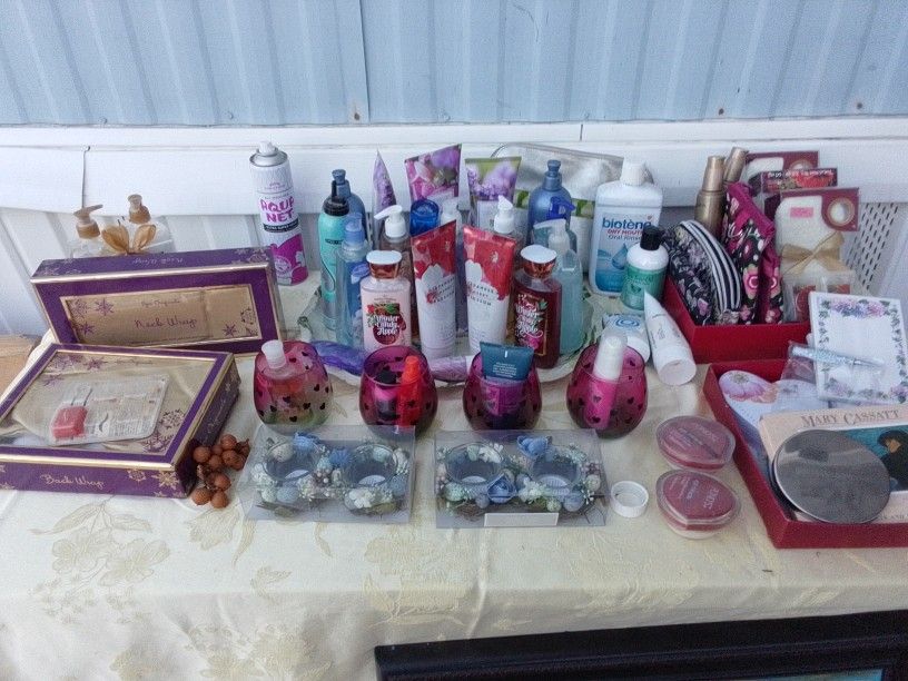 Pictures. Christmas Decorations... Ect