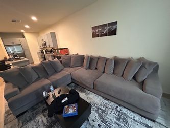 Large Gray Sectional Sofa with Chaise
