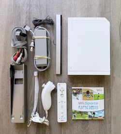 Nintendo Wii + Wii Sports Bundle