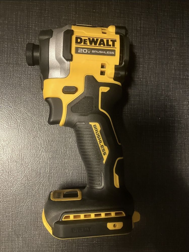 New DeWalt Impact Driver Atomic 20V Compact DCF850