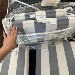 4 pc cushion set