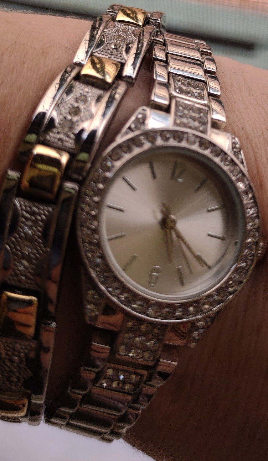 Ladies Watch And Bracelet 