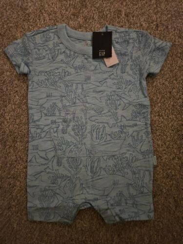 GAP baby boys Romper. 3-6 months. New with tags.
