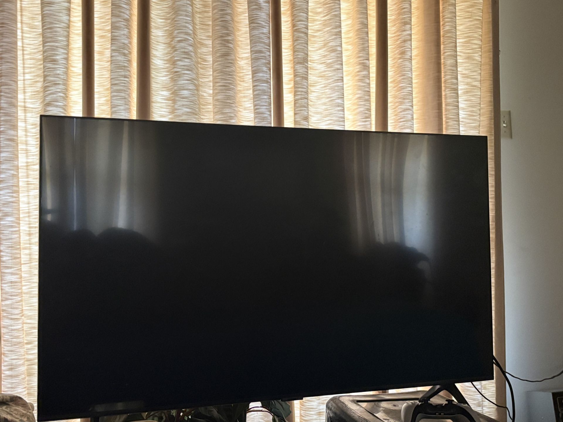 40- inch tv