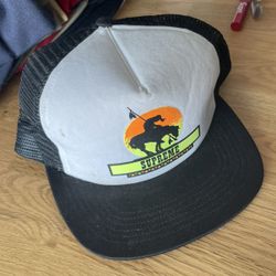 SUPREME WHITE/BLACK MESH SNAPBACK