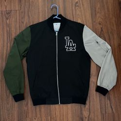 Men’s LA Dodgers Bomber Jacket size M