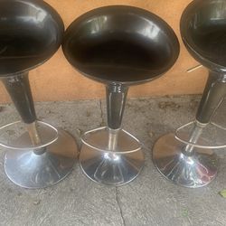 3 Stools 