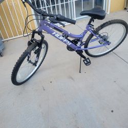 Bicicleta de camvios .. 24 ..En walmar sale 148