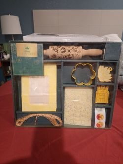 Disney Tiana Baking Gifting Set The Princess and the Frog New Gift.