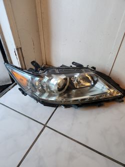 2013,2015 lexus es350 rh headlight