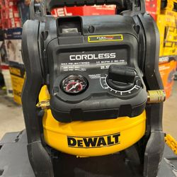 DEWALT 20V CORDLESS AIR COMPRESSOR 2.5 GALLON $199