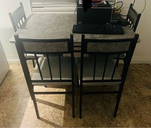 Dining Table Set with 4 Chairs