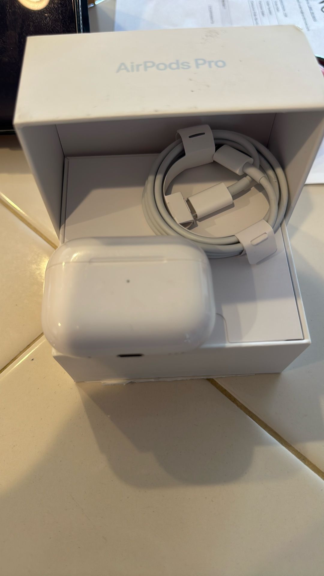 Bluetooth earbuds