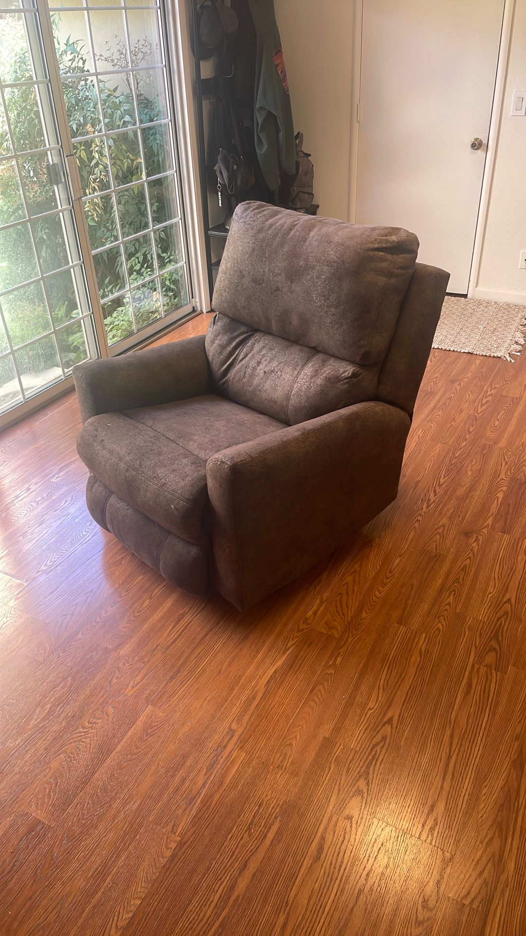 Recliner chair