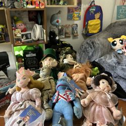 Warners bros 1998 wizard of Oz plushies partial set of 9