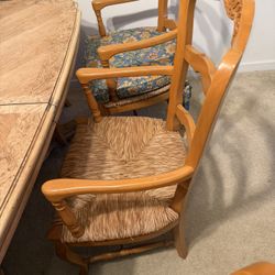 Dinning Table And Chairs