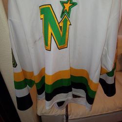 Vintage Minnesota North Stars Jersey XL