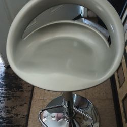 Adjustable bar Chair