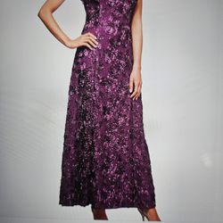 Brand New Women Dres Size 10 Long Rosette Lace Cap Sleeve Gown (Alex Evening)