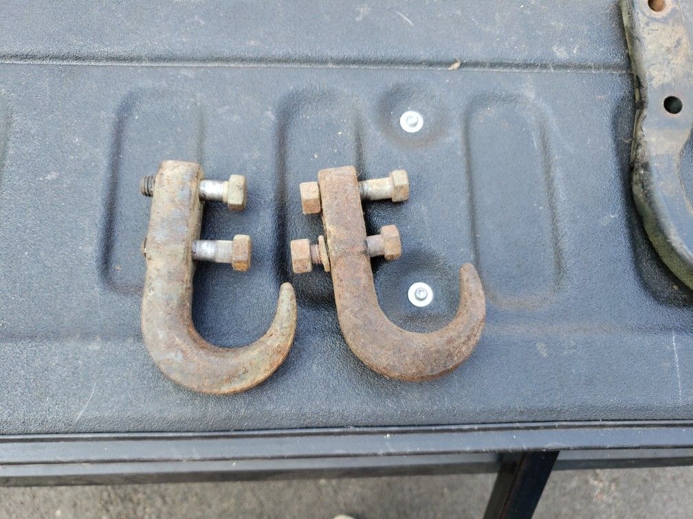 Tow hooks Bed Liner Hooks