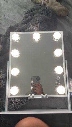 Vanity mirror