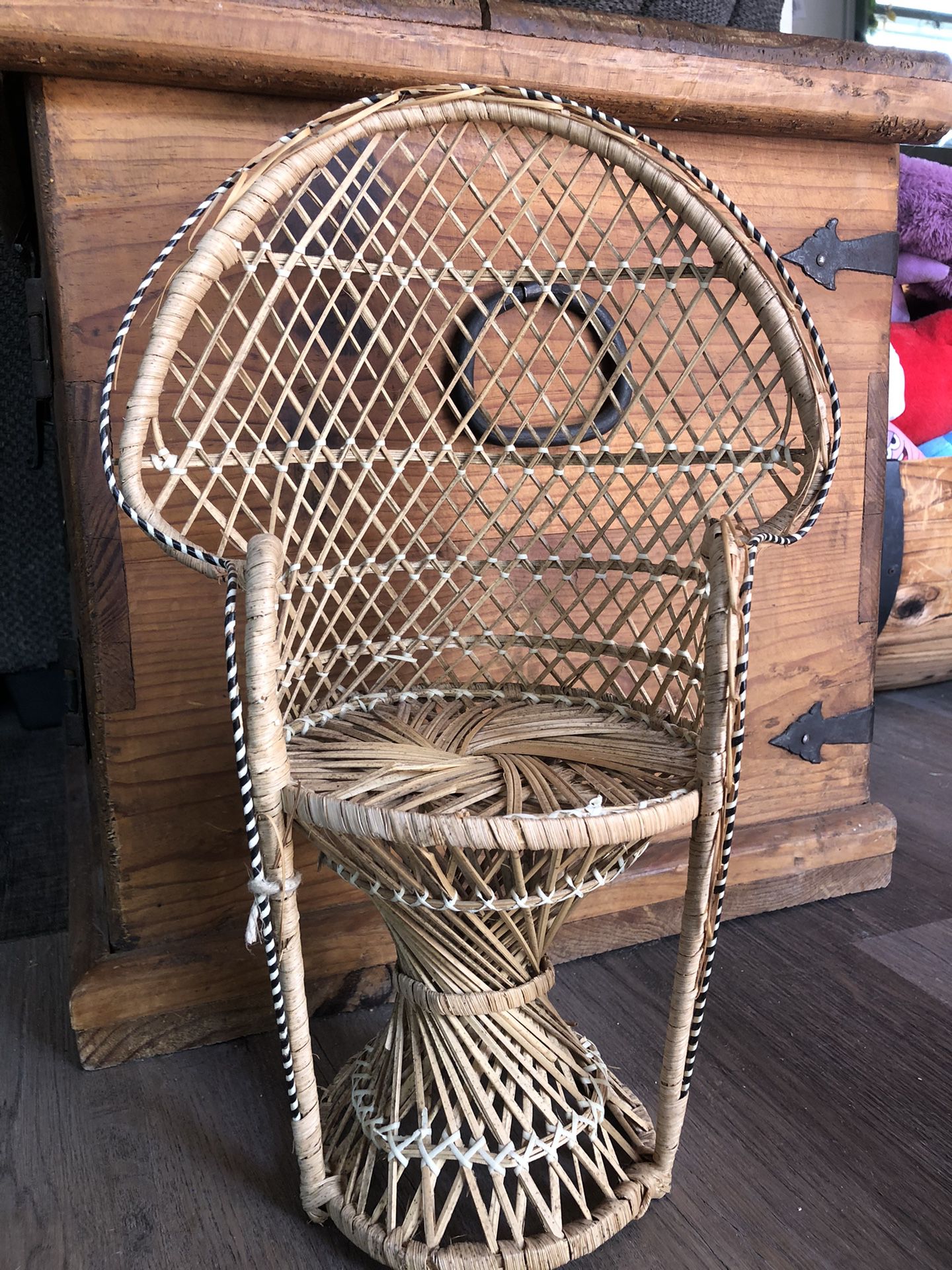 Vintage Wicker Rattan Peacock Chair Plant Stand Vtg Display Bohemian Home Decor Retro 70s 80s Bamboo Chair Doll Stand Collectible 