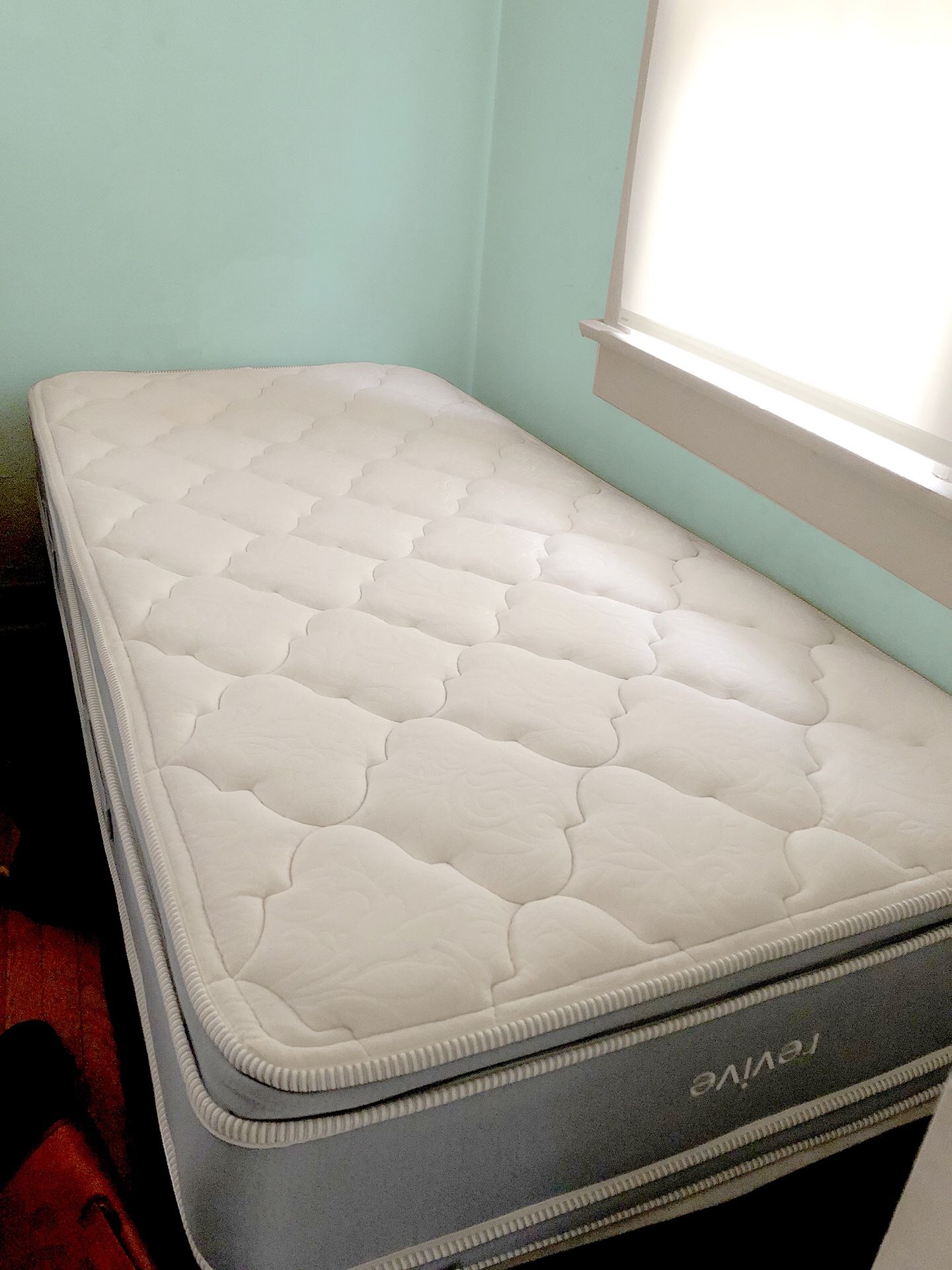 Custom Comfort - Twin XL Mattress