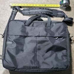Dell Laptop Bag + Many Compartments / Impact Safe for Laptops/Tablet Large, Like New