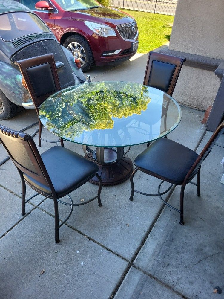 Table and 4 chairs