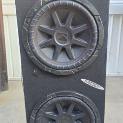Kickers With Amp