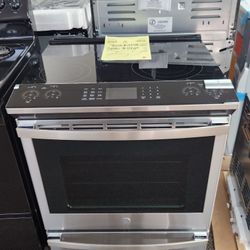 Profile 30 in. 5 Burner Element Smart Slide-In Electric Range in Fingerprint Resistant Stainless w/ Convection, Air Fry