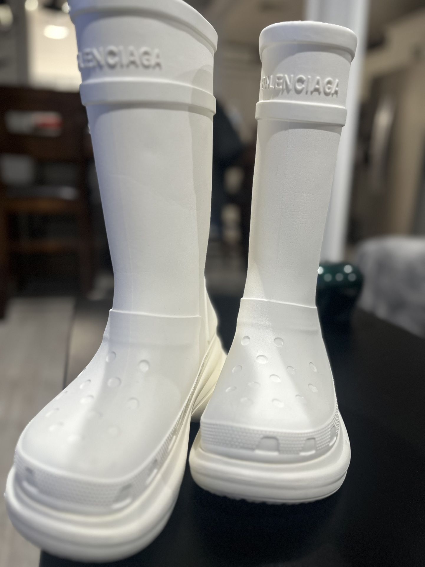 BALENCIAGA WHITE WOMANS CROC RAIN BOOTS