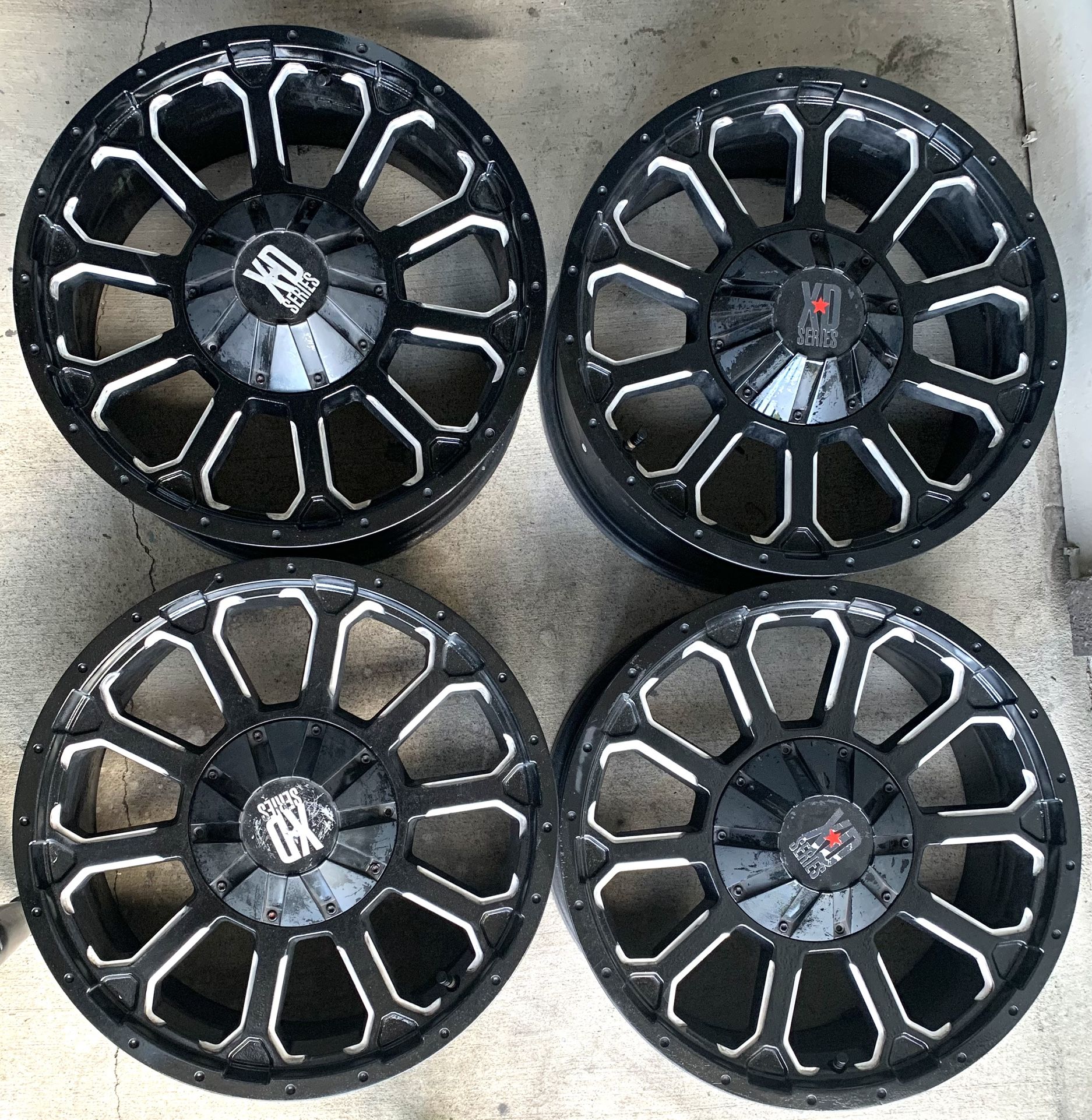Xd XD806 BOMB 20x9/ 5 Lug Universal