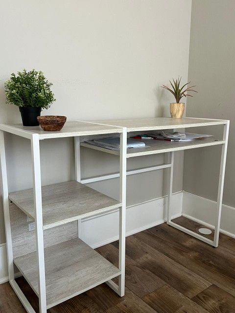 Selling a Desk And Ergonomic Chair - Mint Condition 