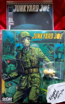 Mezco One: 12 Collectibles Junkyard Joe and Comic