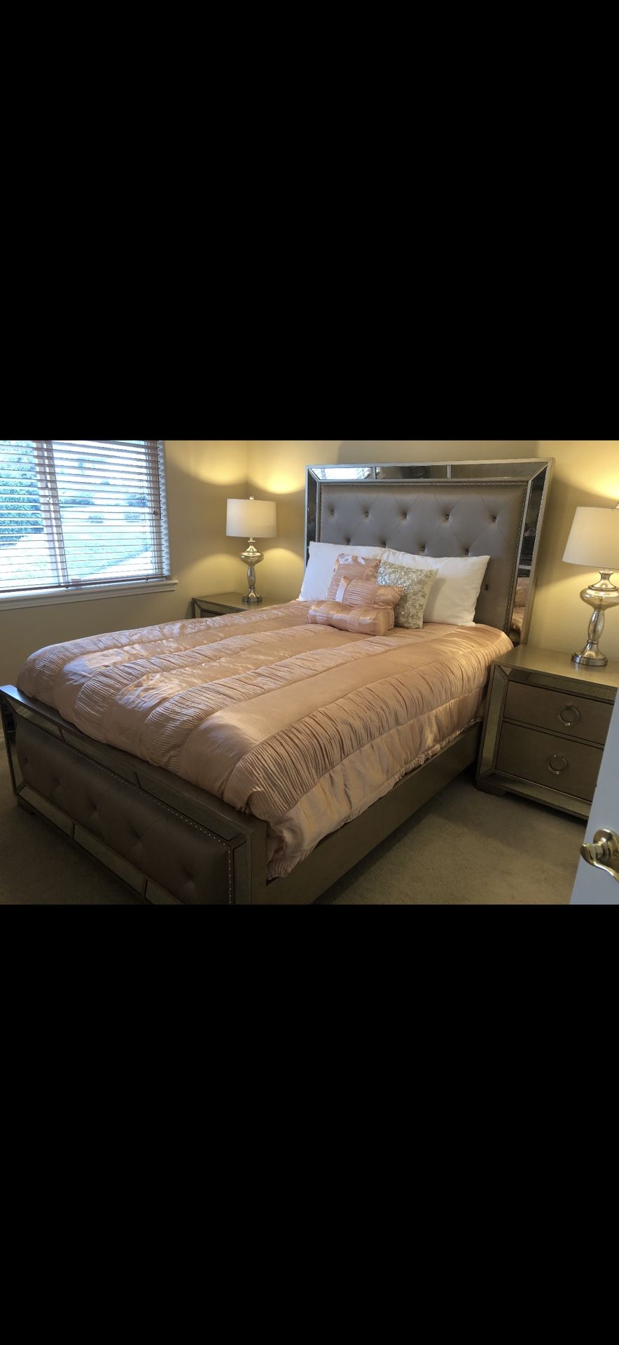 Queen Bed Set