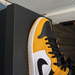 Jordan 1 Taxi $110