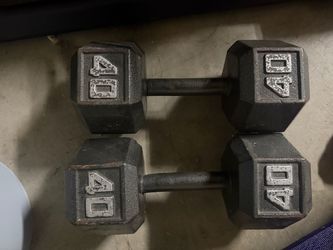 Dumbbell pairs 30 and 40 lbs