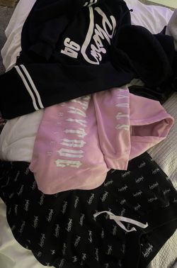 YOURS TRULY MERCH // PHORA