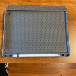 Apple Pencil 2nd Generation  and I Pad Cover