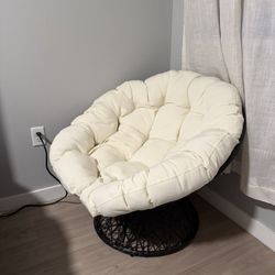 Round Swivel Chair