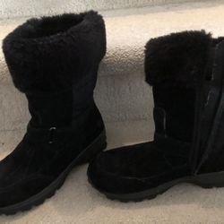 Fuzzy Warm Boots