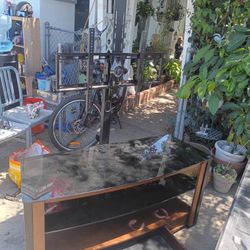 Great Condition TV Stand  In Good Condition  With Bottom Drawer For Control Remote Storage 