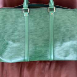 Louis Vuitton green Epi Keep all 40