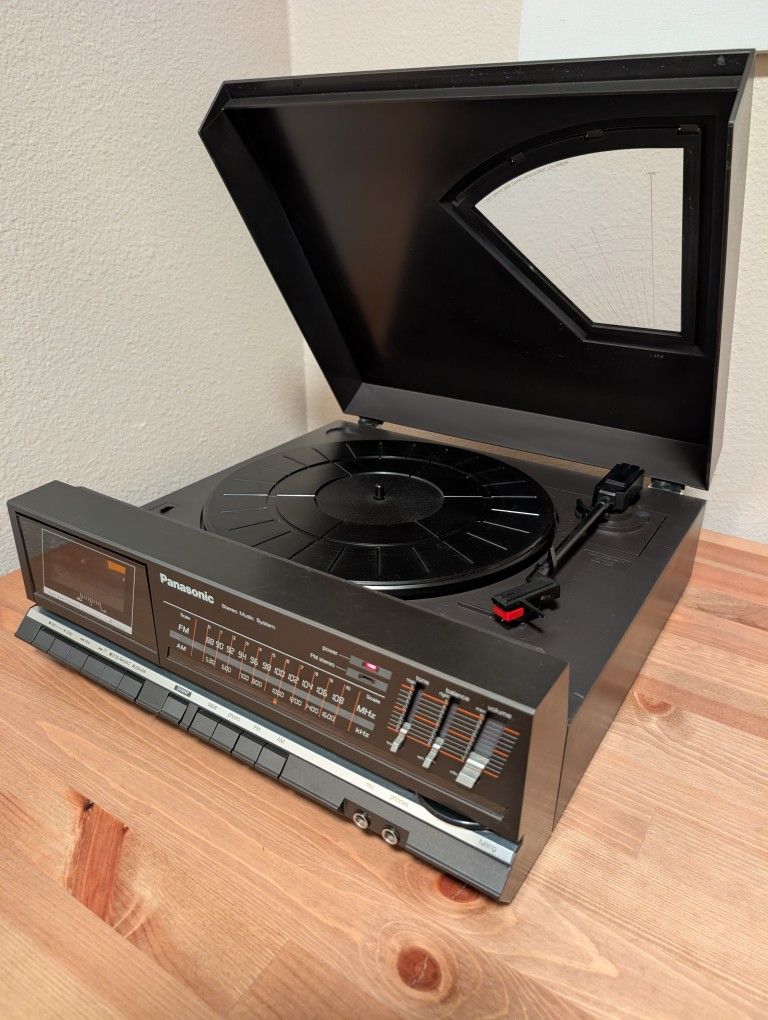 Panasonic SG-X7: AM/FM, Cassette, & Record Player Stereo Music System