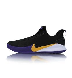 NIKE / Kobe Bryant/ Unisex / Size— 7.5 M  / 9 W